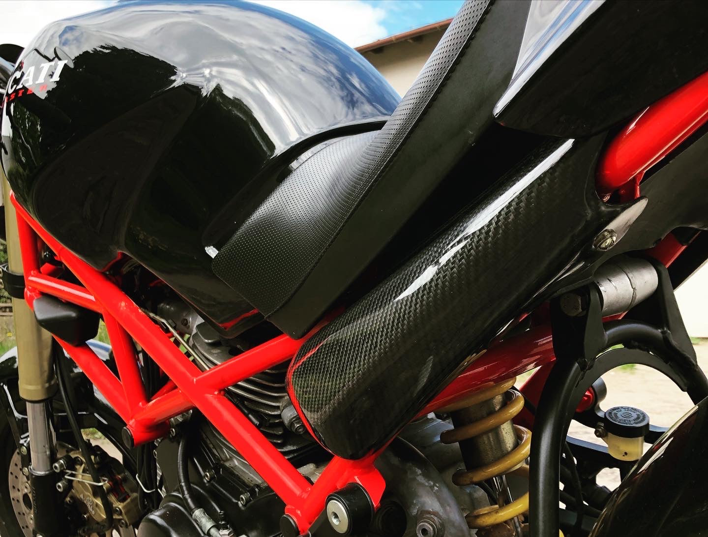 Carbon Fiber side covers for Ducati Monster 600